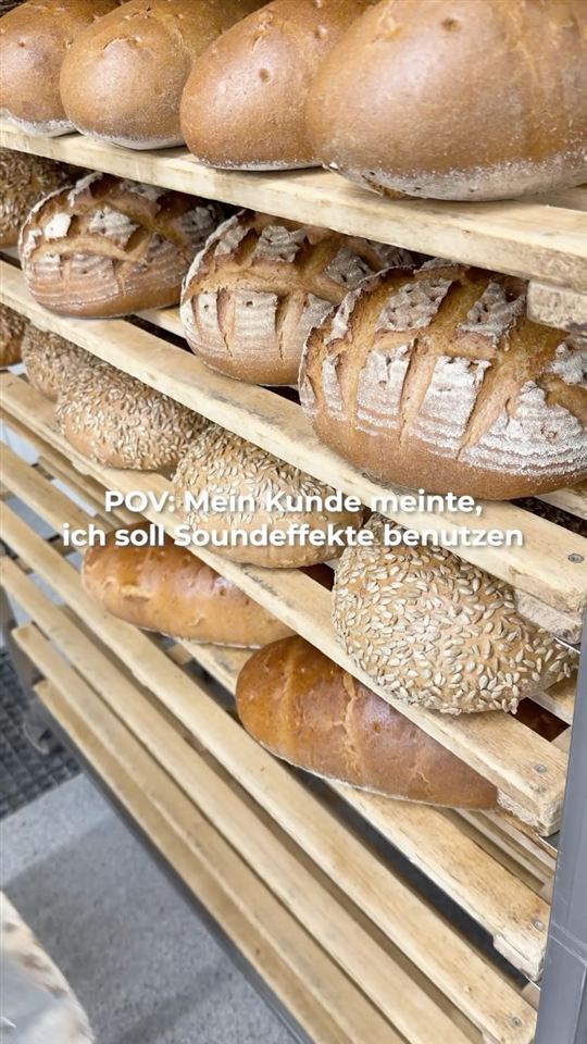 Reel for Gattinger Bäckerei: POV of a loaf of bread